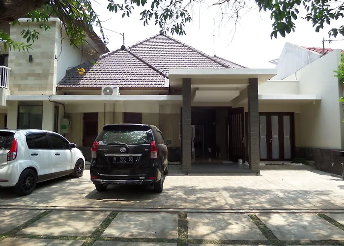 Shinta GuesthouseHotel Malang